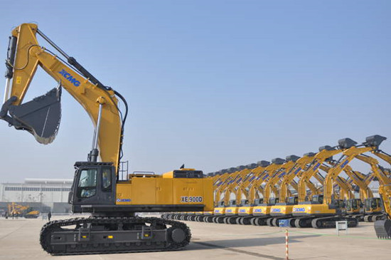 天津挖掘機進口報關代理機械設備案例-臻力披荊斬棘